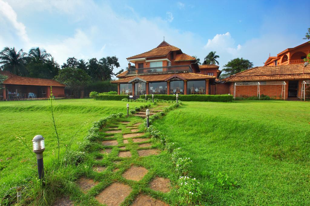 The River Retreat Heritage Ayurvedic Shoranur