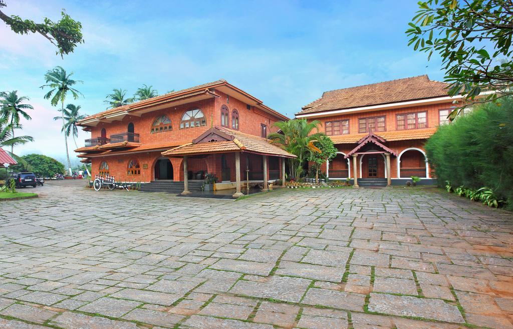 The River Retreat Heritage Ayurvedic Shoranur